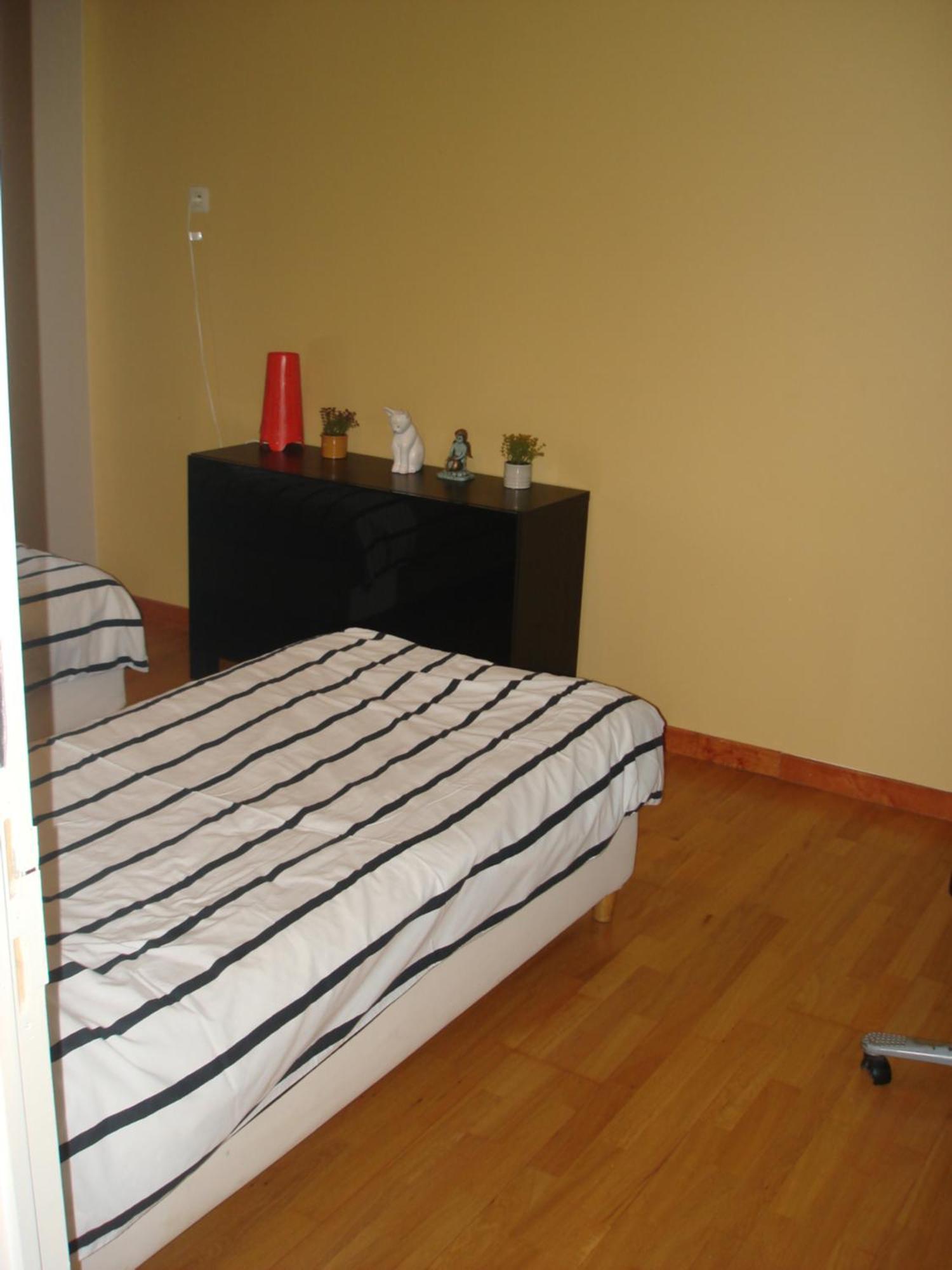 Appartement Courcelles Экстерьер фото
