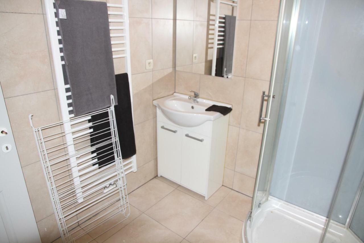 Appartement Courcelles Экстерьер фото